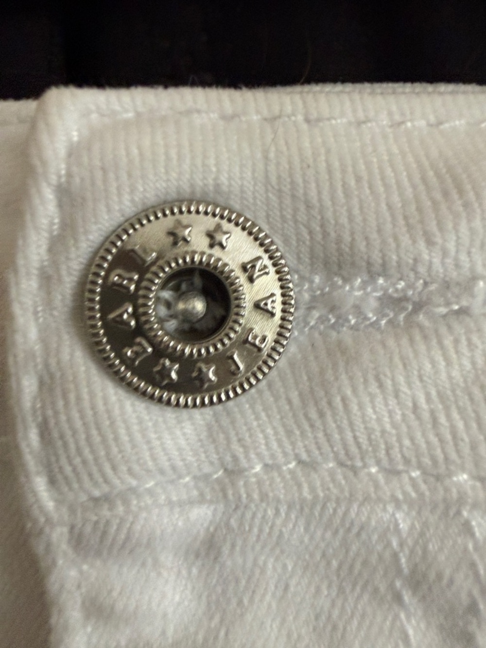 Earl Jean White Denim Mini Skirt Rose Embroidery Raw Hem Size 6 Boho - Picture 6 of 9